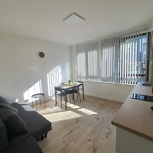 Modern Aan Zee En Station Appartement Oostende